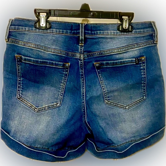 BUFFALO David Britton Womens Cuffed Blue Jean Shorts SIZE 29 - Picture 2 of 5